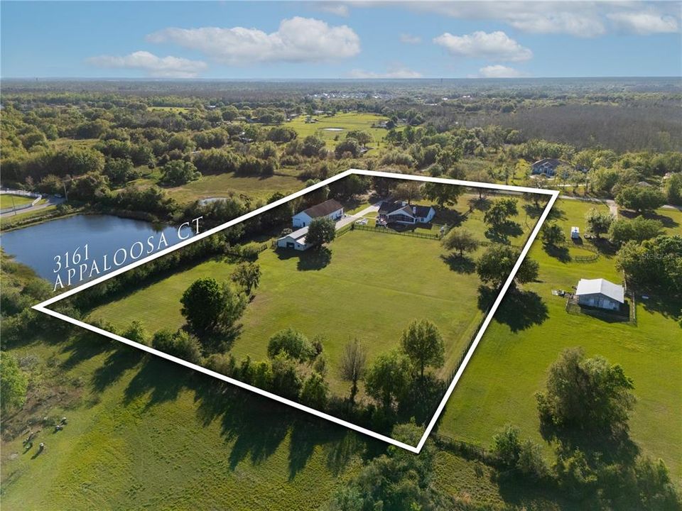 En Venta: $1,050,000 (5 camas, 3 baños, 4557 Pies cuadrados)