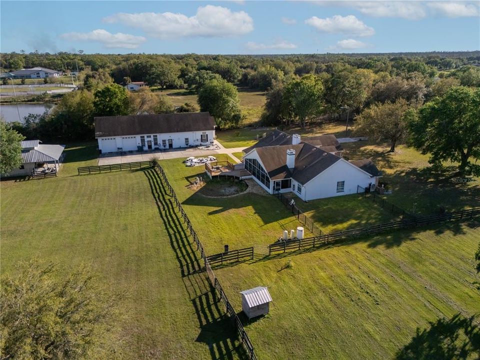 En Venta: $1,050,000 (5 camas, 3 baños, 4557 Pies cuadrados)