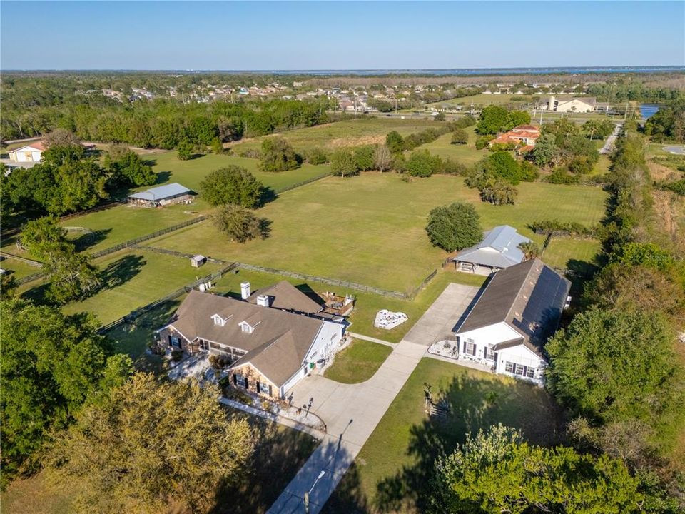 En Venta: $1,050,000 (5 camas, 3 baños, 4557 Pies cuadrados)