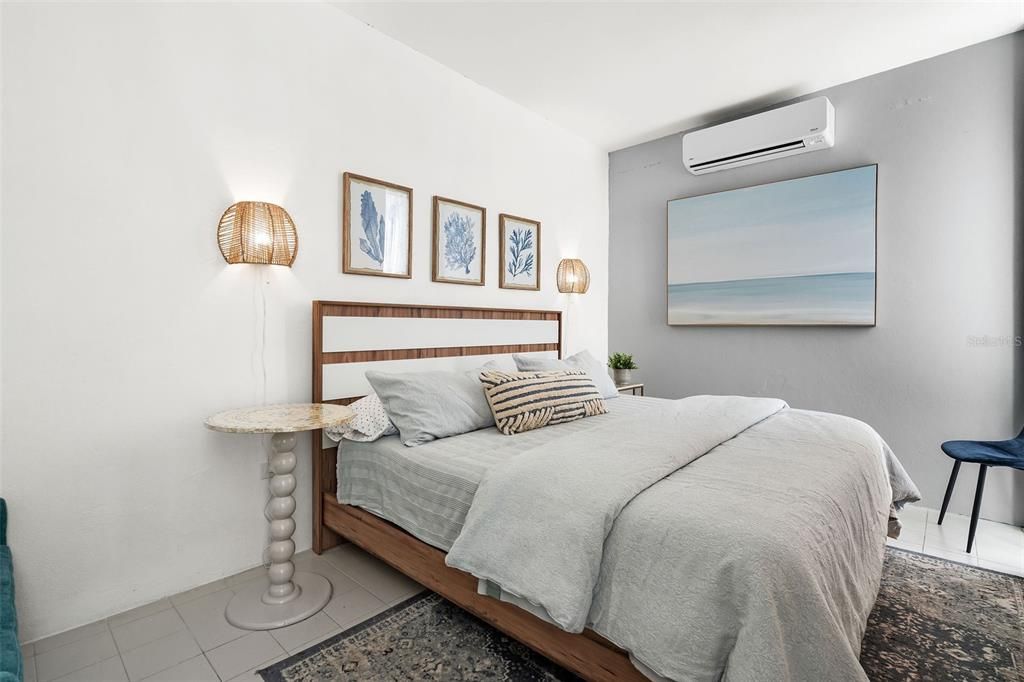 Active With Contract: $1,595,000 (4 beds, 3 baths, 2800 Square Feet)