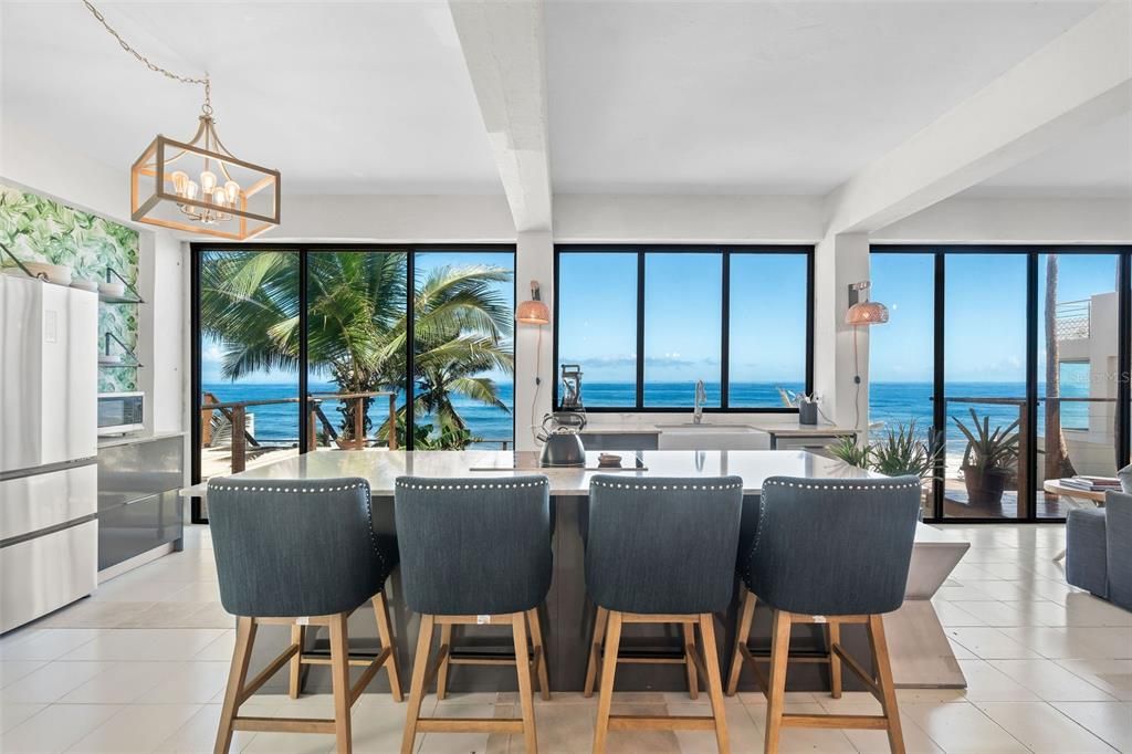 Active With Contract: $1,595,000 (4 beds, 3 baths, 2800 Square Feet)