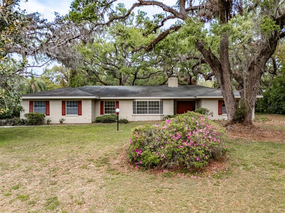 Vendido Recientemente: $419,000 (4 camas, 3 baños, 2318 Pies cuadrados)