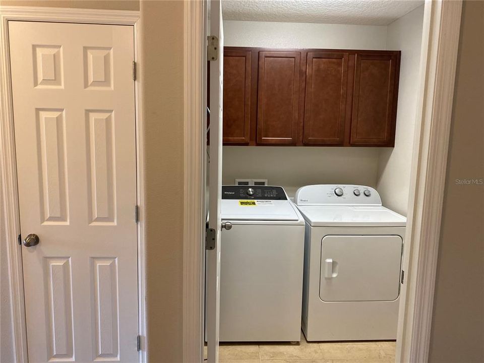 En Venta: $407,000 (3 camas, 2 baños, 1722 Pies cuadrados)