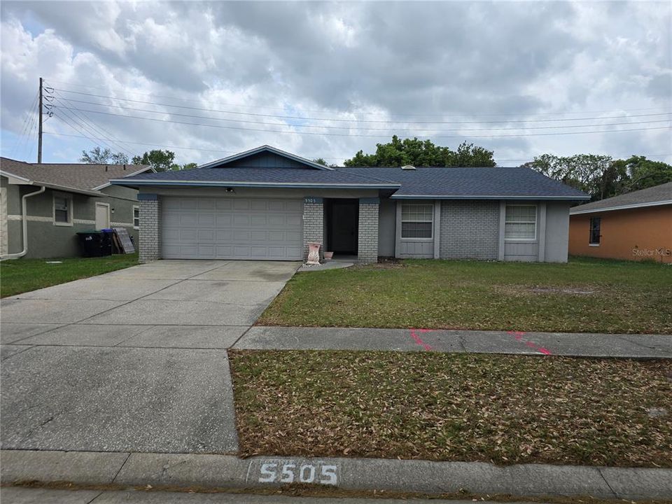 Recientemente alquilado: $2,400 (4 camas, 2 baños, 1599 Pies cuadrados)