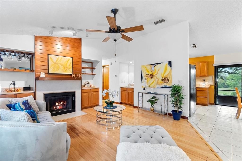 待售: $334,000 (3 贝兹, 2 浴室, 1389 平方英尺)