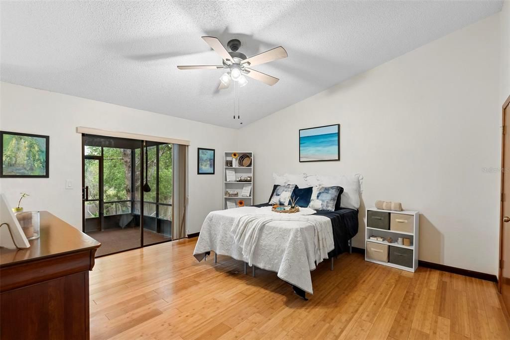 待售: $334,000 (3 贝兹, 2 浴室, 1389 平方英尺)