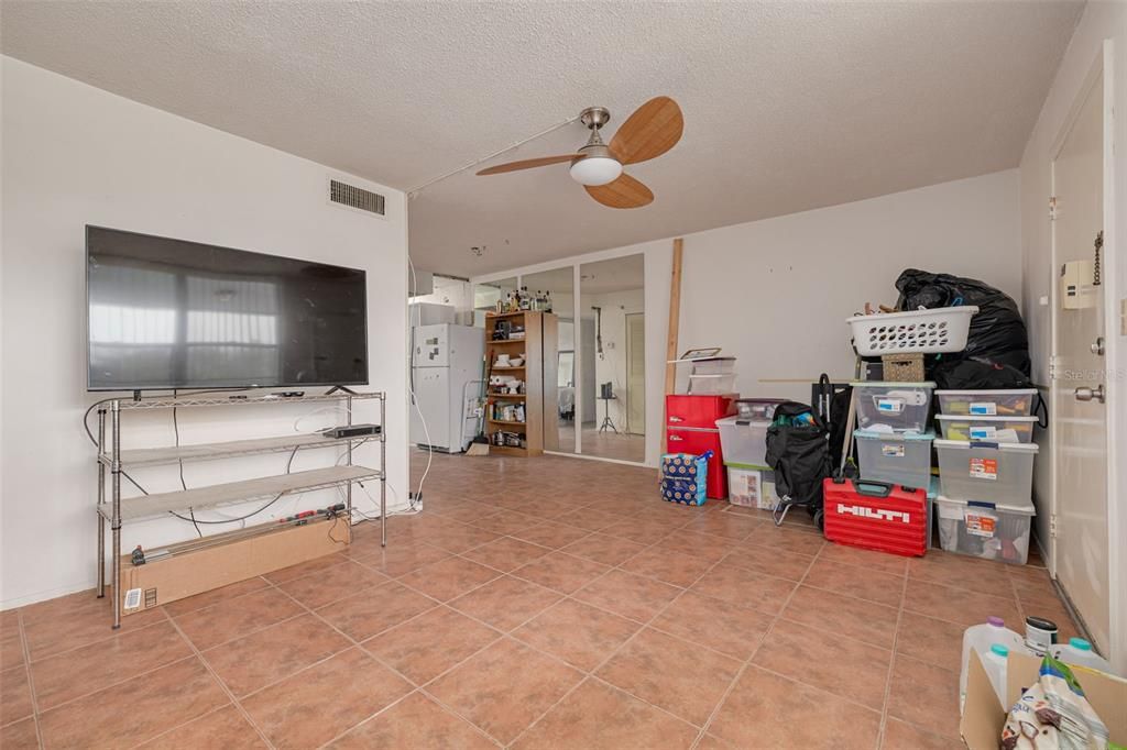 Activo con contrato: $85,000 (1 camas, 1 baños, 790 Pies cuadrados)