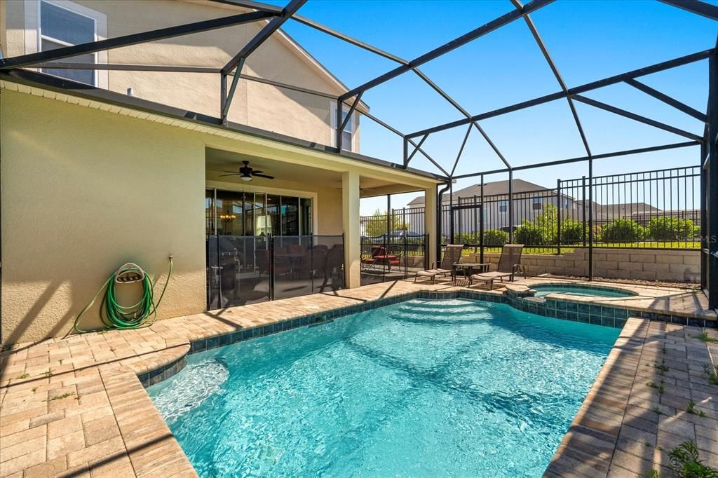 En Venta: $525,000 (4 camas, 3 baños, 2580 Pies cuadrados)