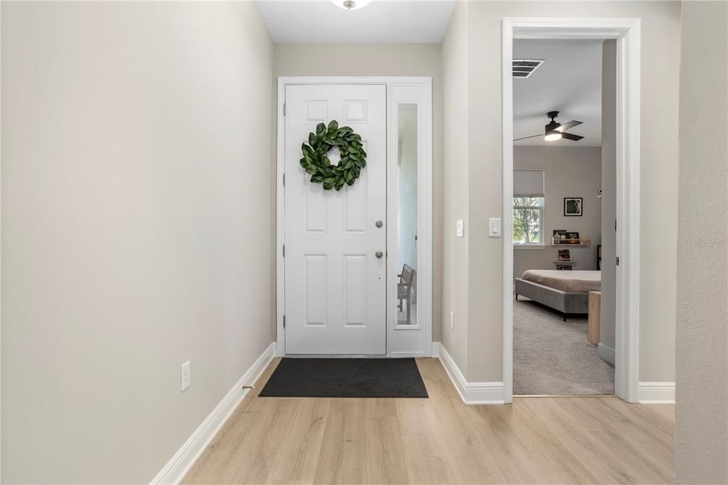 For Sale: $547,000 (3 beds, 3 baths, 2477 Square Feet)