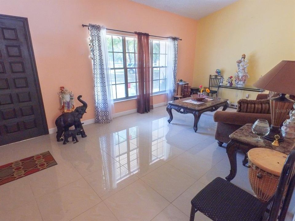 For Sale: $580,000 (5 beds, 3 baths, 3095 Square Feet)