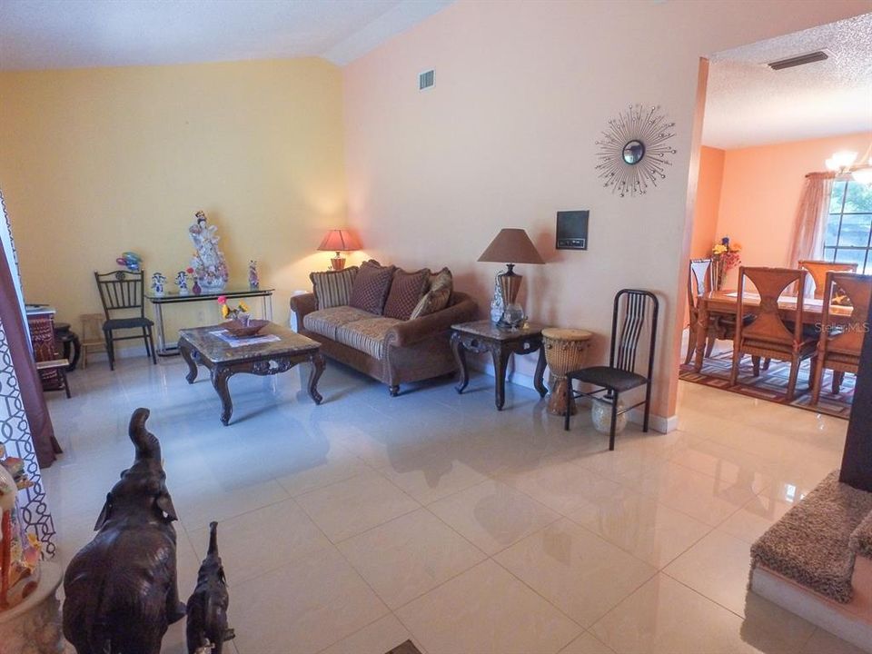 For Sale: $580,000 (5 beds, 3 baths, 3095 Square Feet)