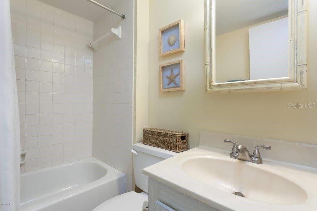 For Rent: $3,100 (3 beds, 2 baths, 1495 Square Feet)