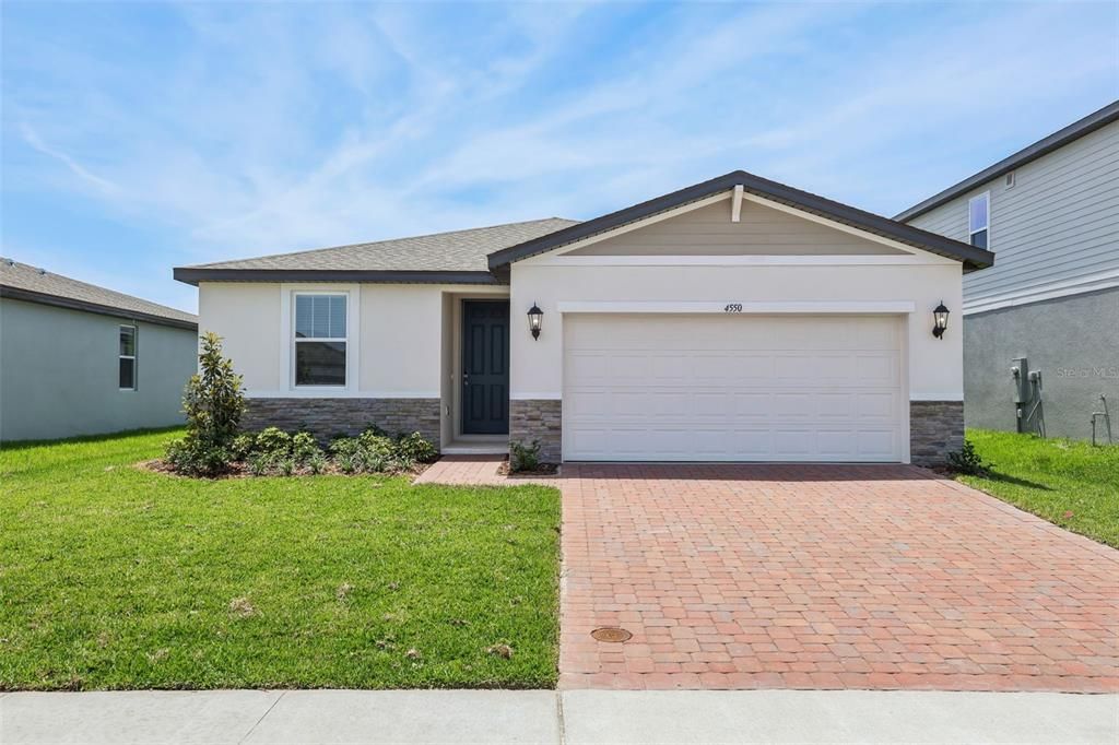 Vendido Recientemente: $400,000 (3 camas, 2 baños, 1695 Pies cuadrados)