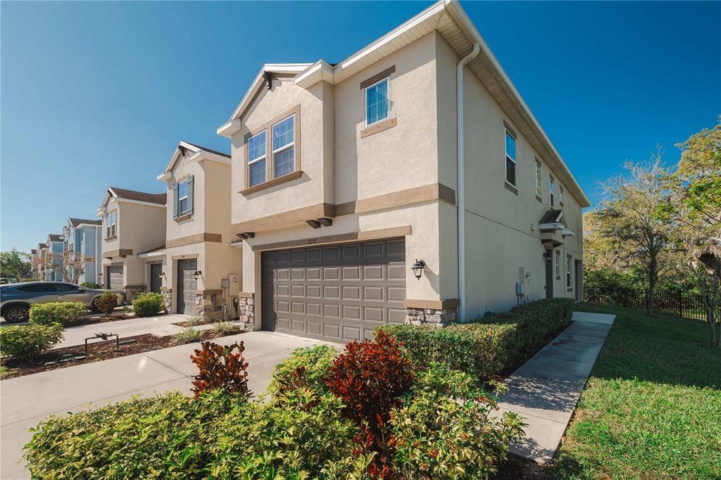 Recently Sold: $395,900 (3 beds, 2 baths, 1852 Square Feet)