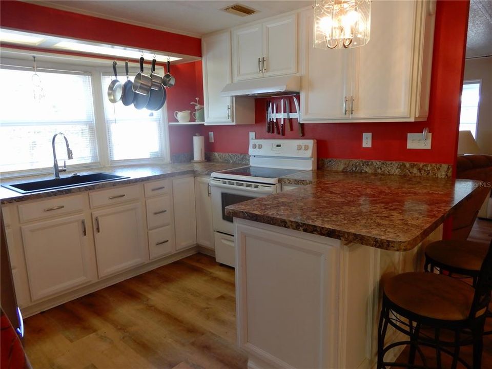 Activo con contrato: $125,000 (2 camas, 2 baños, 1152 Pies cuadrados)