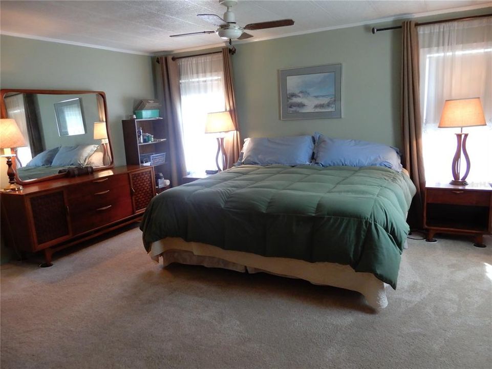 Activo con contrato: $125,000 (2 camas, 2 baños, 1152 Pies cuadrados)