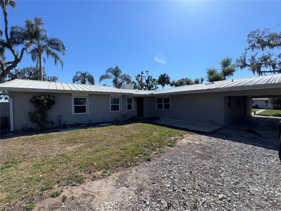 For Sale: $625,000 (3 beds, 4 baths, 1756 Square Feet)