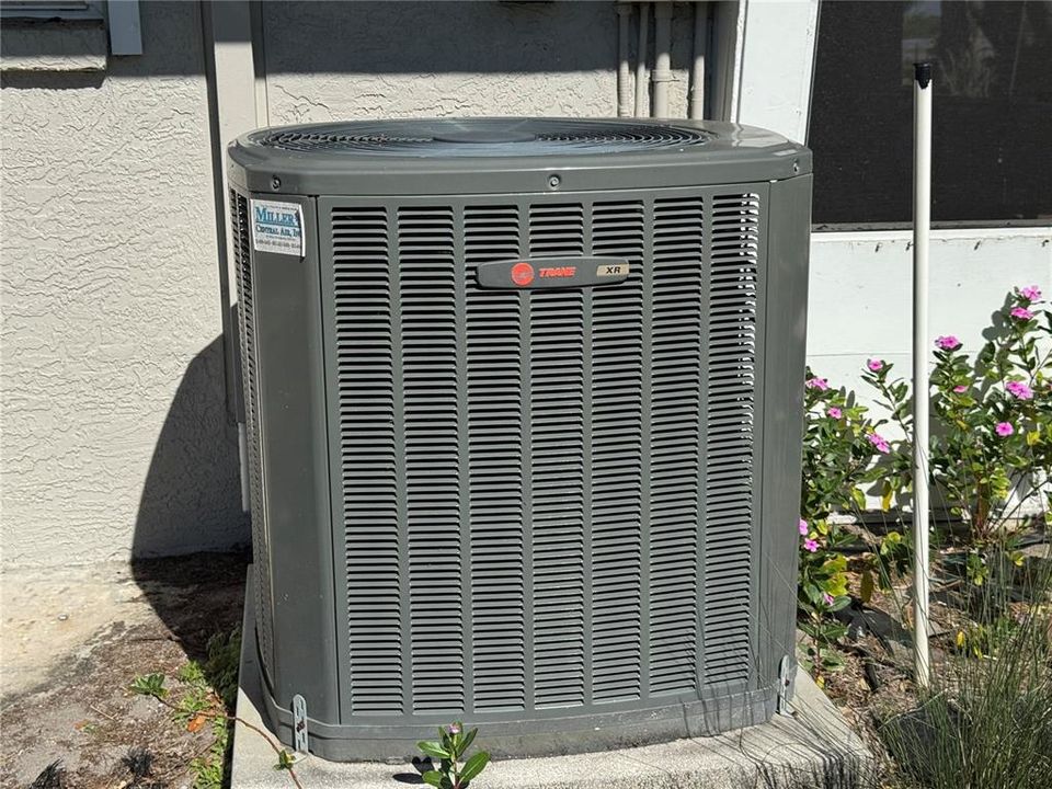 For Sale: $625,000 (3 beds, 4 baths, 1756 Square Feet)