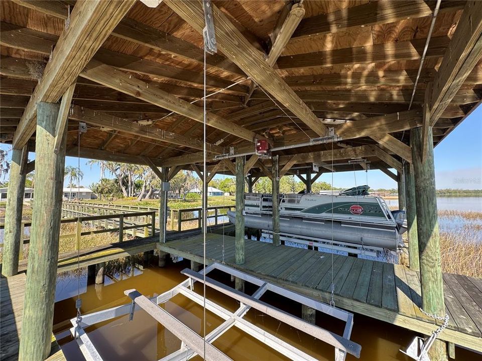 For Sale: $625,000 (3 beds, 4 baths, 1756 Square Feet)