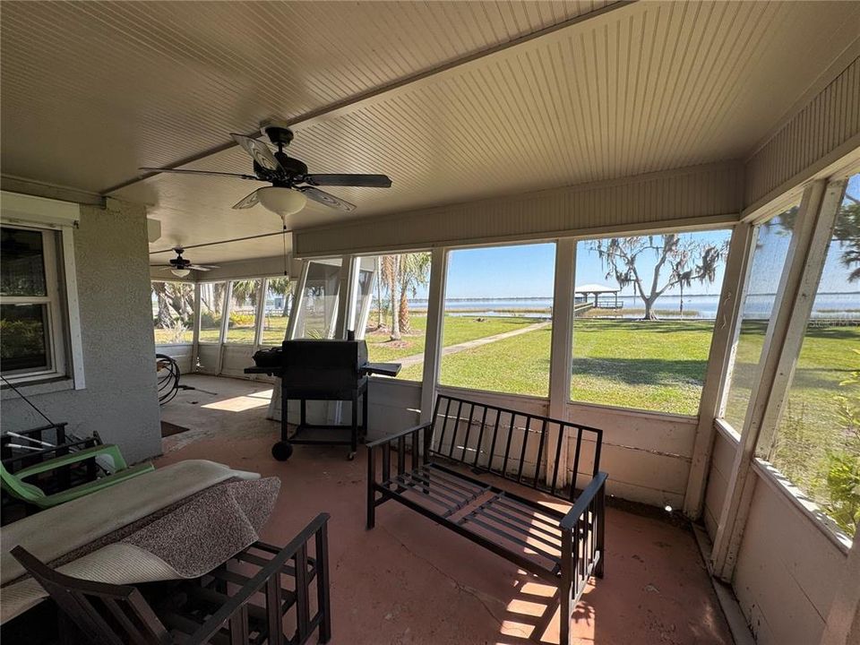 For Sale: $625,000 (3 beds, 4 baths, 1756 Square Feet)