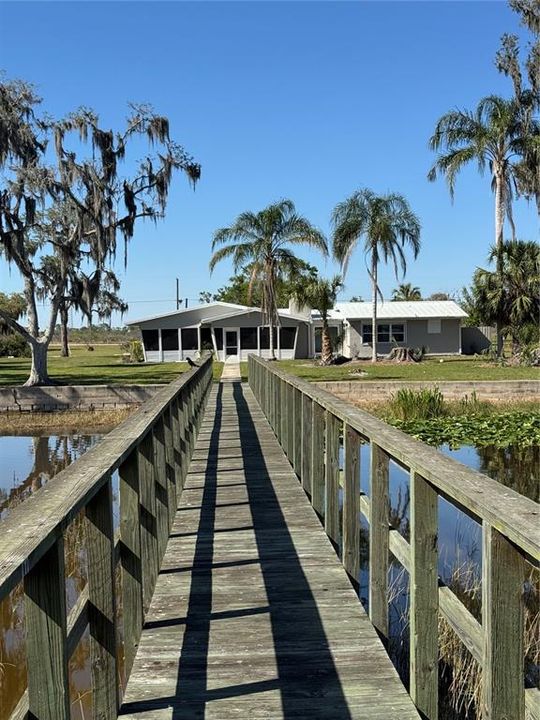 For Sale: $625,000 (3 beds, 4 baths, 1756 Square Feet)