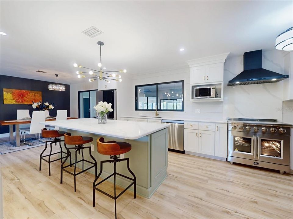 For Sale: $649,900 (3 beds, 2 baths, 2144 Square Feet)