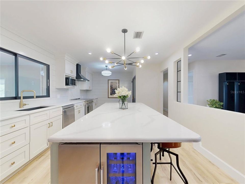 For Sale: $649,900 (3 beds, 2 baths, 2144 Square Feet)