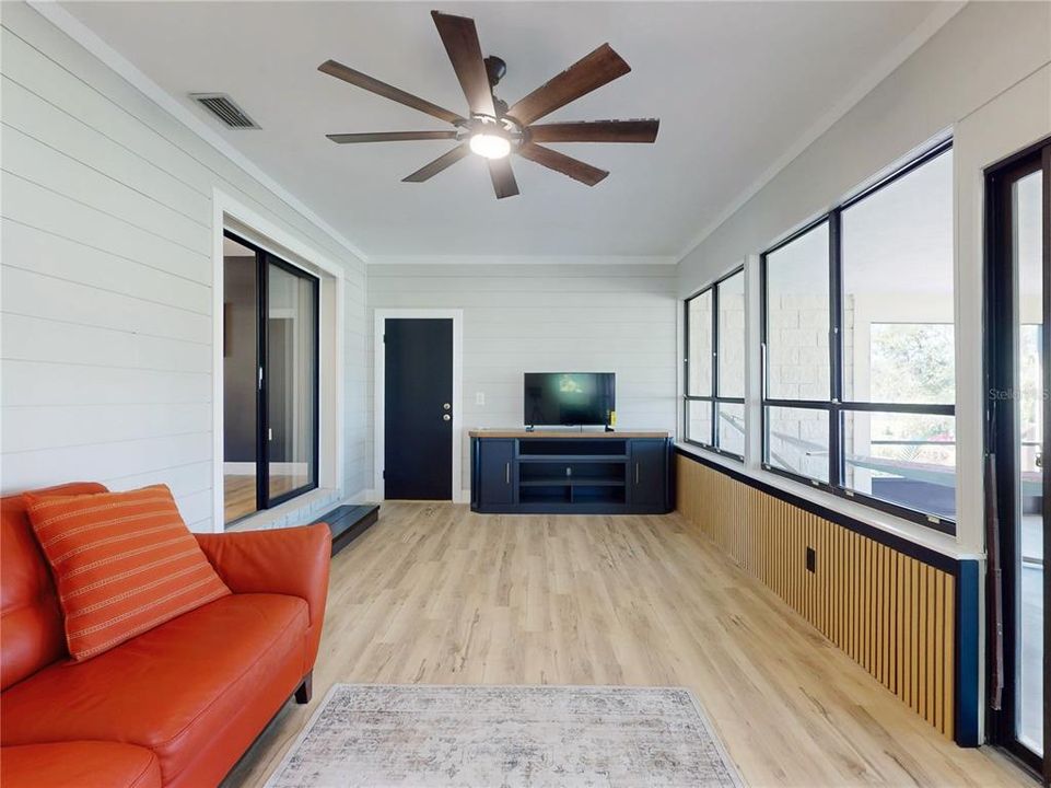 For Sale: $649,900 (3 beds, 2 baths, 2144 Square Feet)