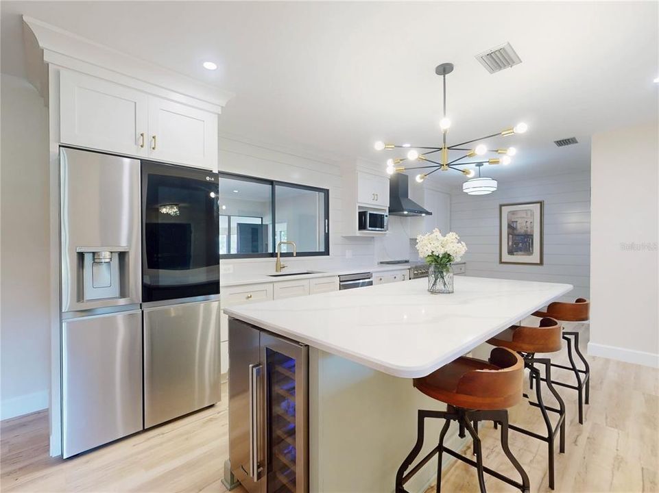 For Sale: $649,900 (3 beds, 2 baths, 2144 Square Feet)