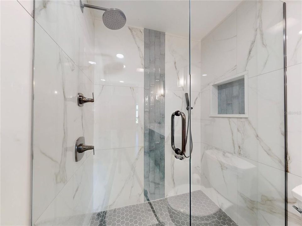 For Sale: $649,900 (3 beds, 2 baths, 2144 Square Feet)