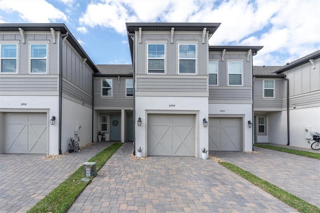 Recientemente alquilado: $2,950 (2 camas, 2 baños, 1571 Pies cuadrados)