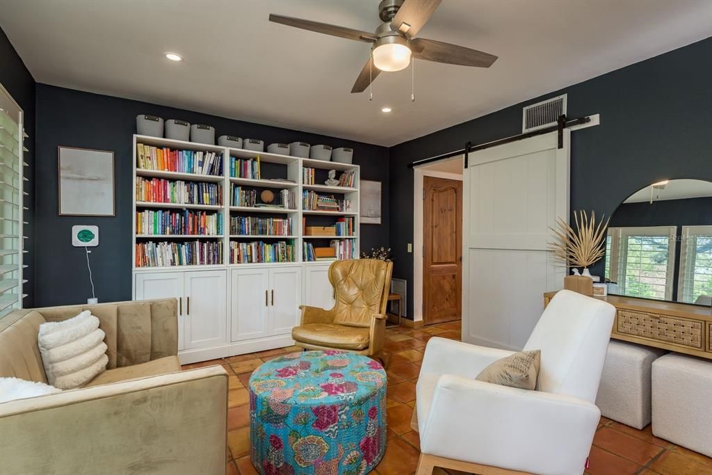 Active With Contract: $1,895,000 (5 beds, 5 baths, 5885 Square Feet)