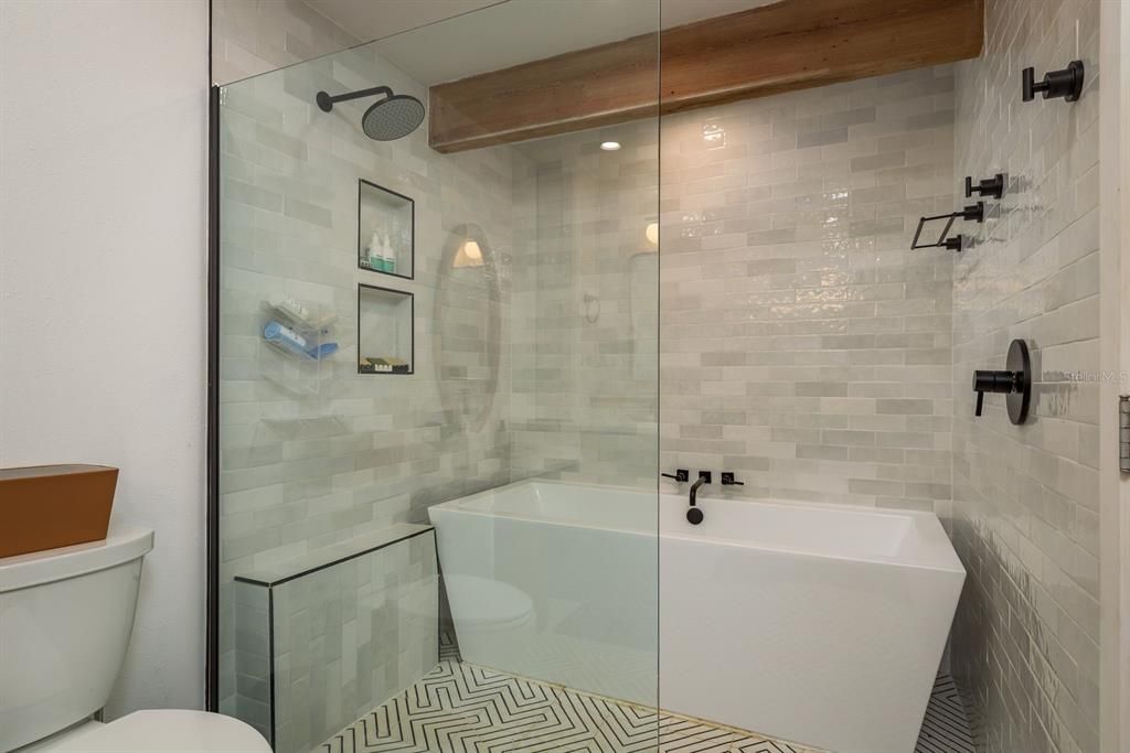 Upstairs hall bath
