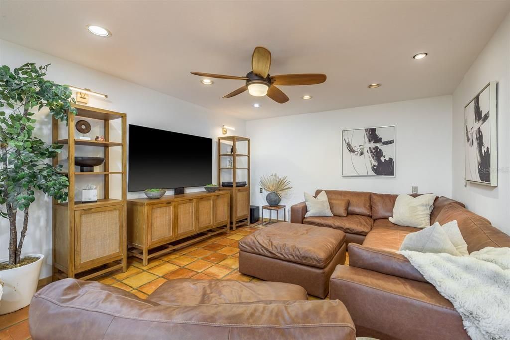 Active With Contract: $1,895,000 (5 beds, 5 baths, 5885 Square Feet)