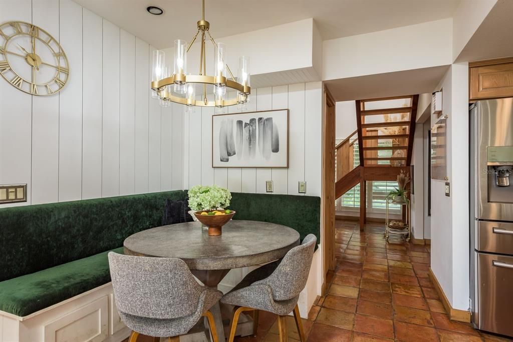 Active With Contract: $1,895,000 (5 beds, 5 baths, 5885 Square Feet)