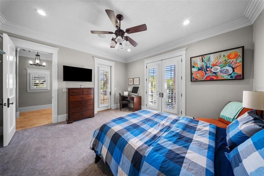 Active With Contract: $5,850,000 (4 beds, 5 baths, 6265 Square Feet)