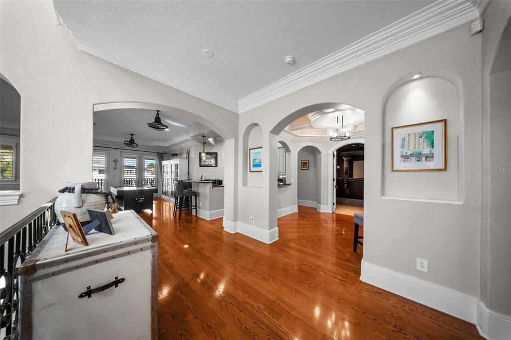 Active With Contract: $5,850,000 (4 beds, 5 baths, 6265 Square Feet)