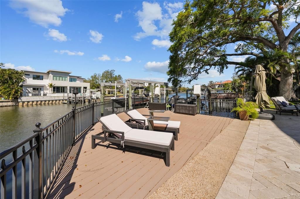 Active With Contract: $5,850,000 (4 beds, 5 baths, 6265 Square Feet)