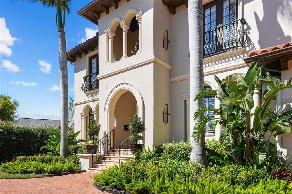 Active With Contract: $5,850,000 (4 beds, 5 baths, 6265 Square Feet)