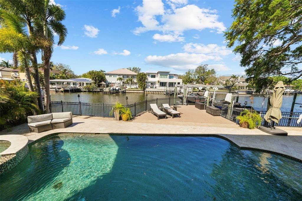 Active With Contract: $5,850,000 (4 beds, 5 baths, 6265 Square Feet)