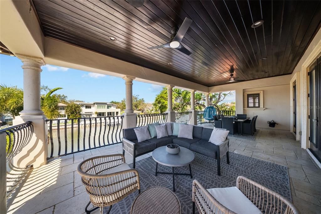 Active With Contract: $5,850,000 (4 beds, 5 baths, 6265 Square Feet)