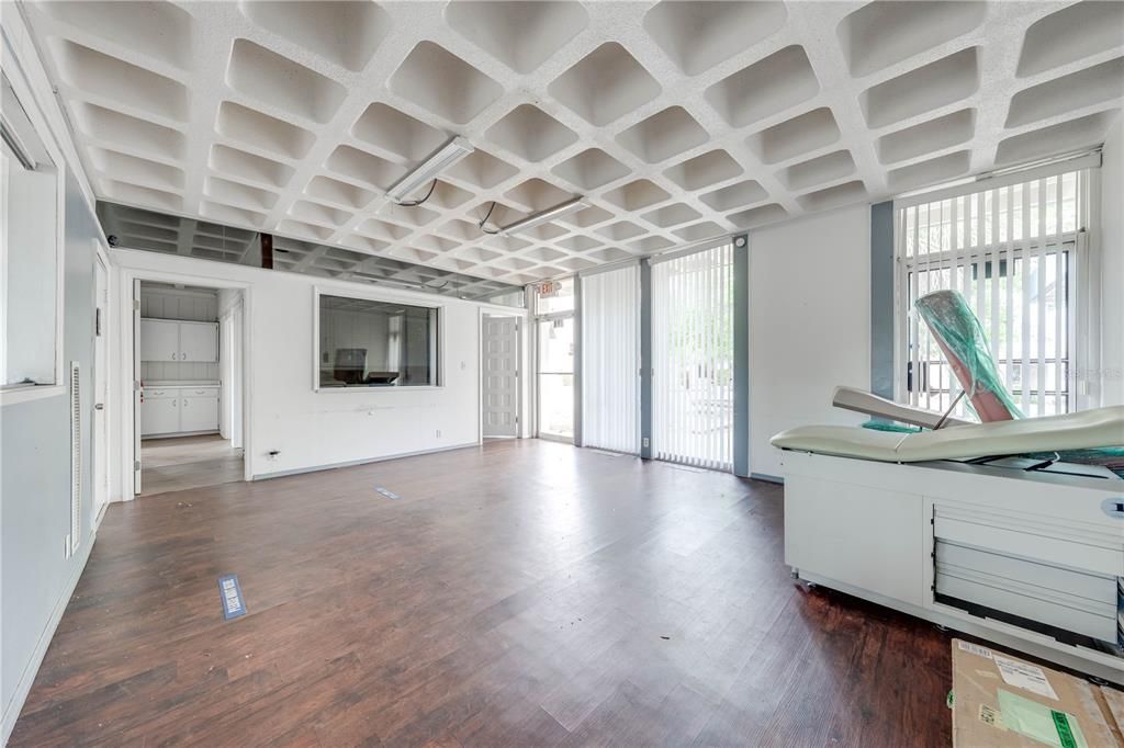 Active With Contract: $995,000 (0 beds, 0 baths, 3069 Square Feet)