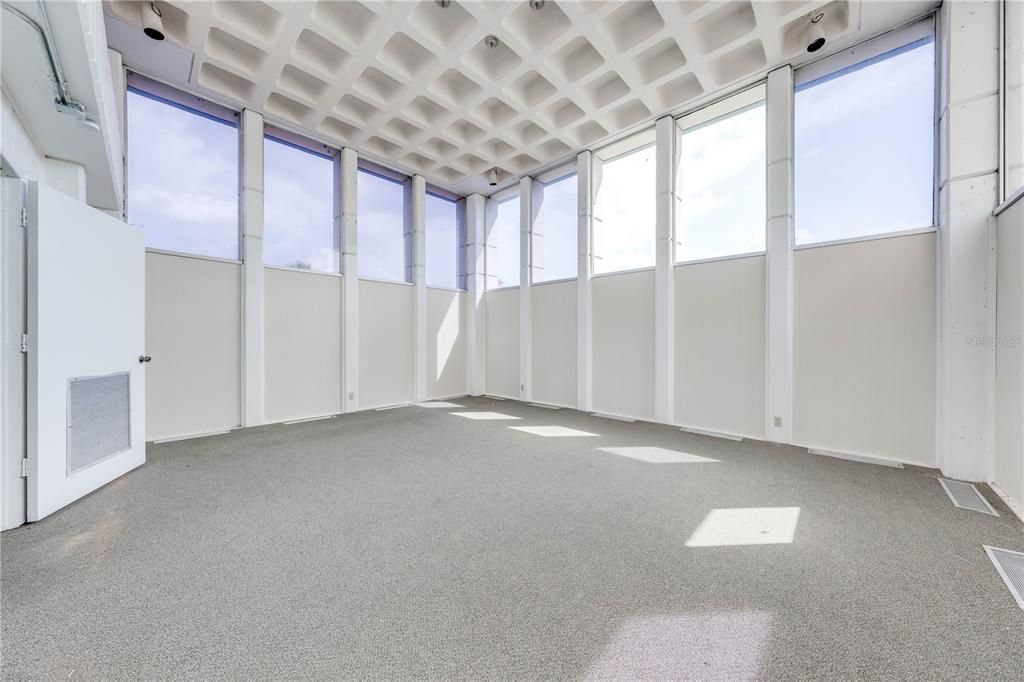 Active With Contract: $995,000 (0 beds, 0 baths, 3069 Square Feet)