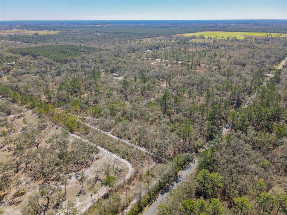 На продажу: $399,000 (39.60 acres)