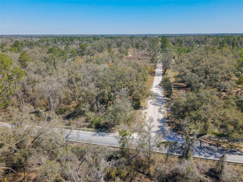 На продажу: $399,000 (39.60 acres)