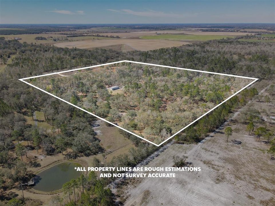 На продажу: $399,000 (39.60 acres)