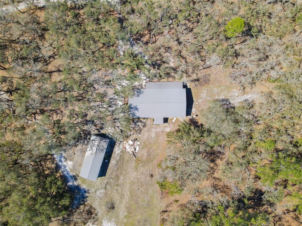 На продажу: $399,000 (39.60 acres)