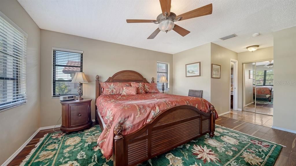 Active With Contract: $284,900 (3 beds, 2 baths, 1529 Square Feet)