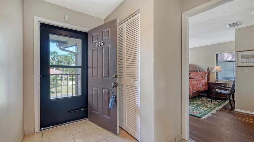 Active With Contract: $284,900 (3 beds, 2 baths, 1529 Square Feet)