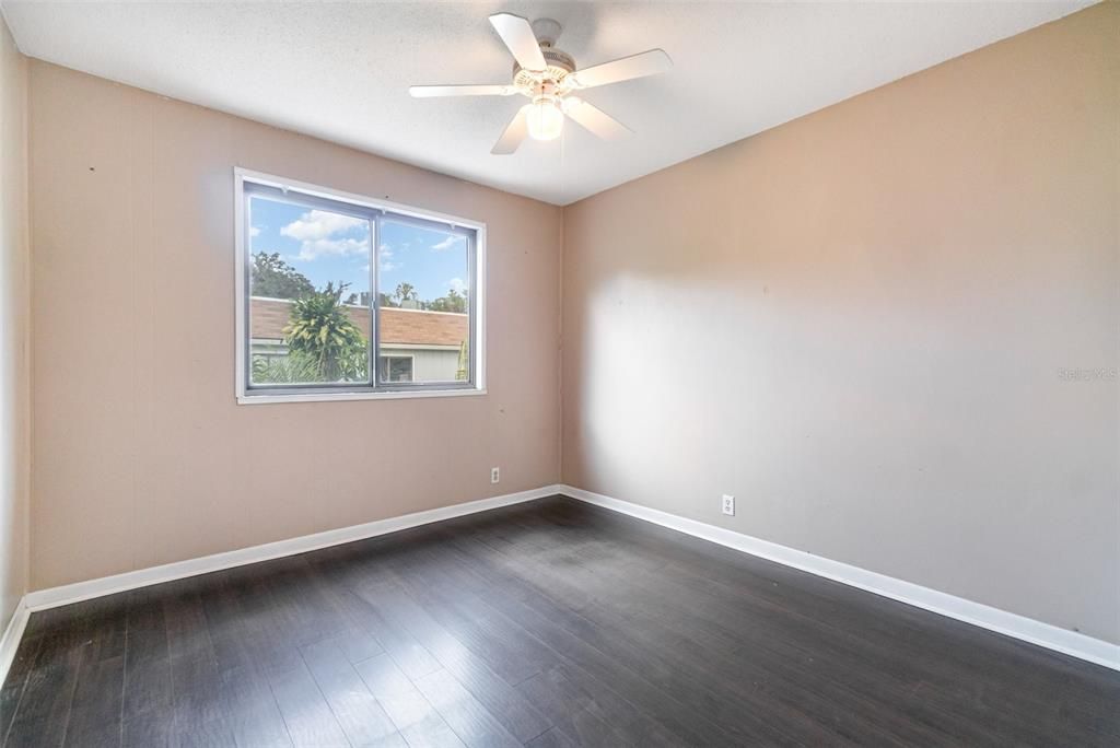 Activo con contrato: $179,000 (3 camas, 2 baños, 1400 Pies cuadrados)